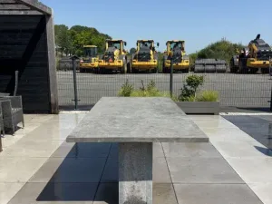 Blue Stone Tafel 240x110x4 cm. gekapt onderstel