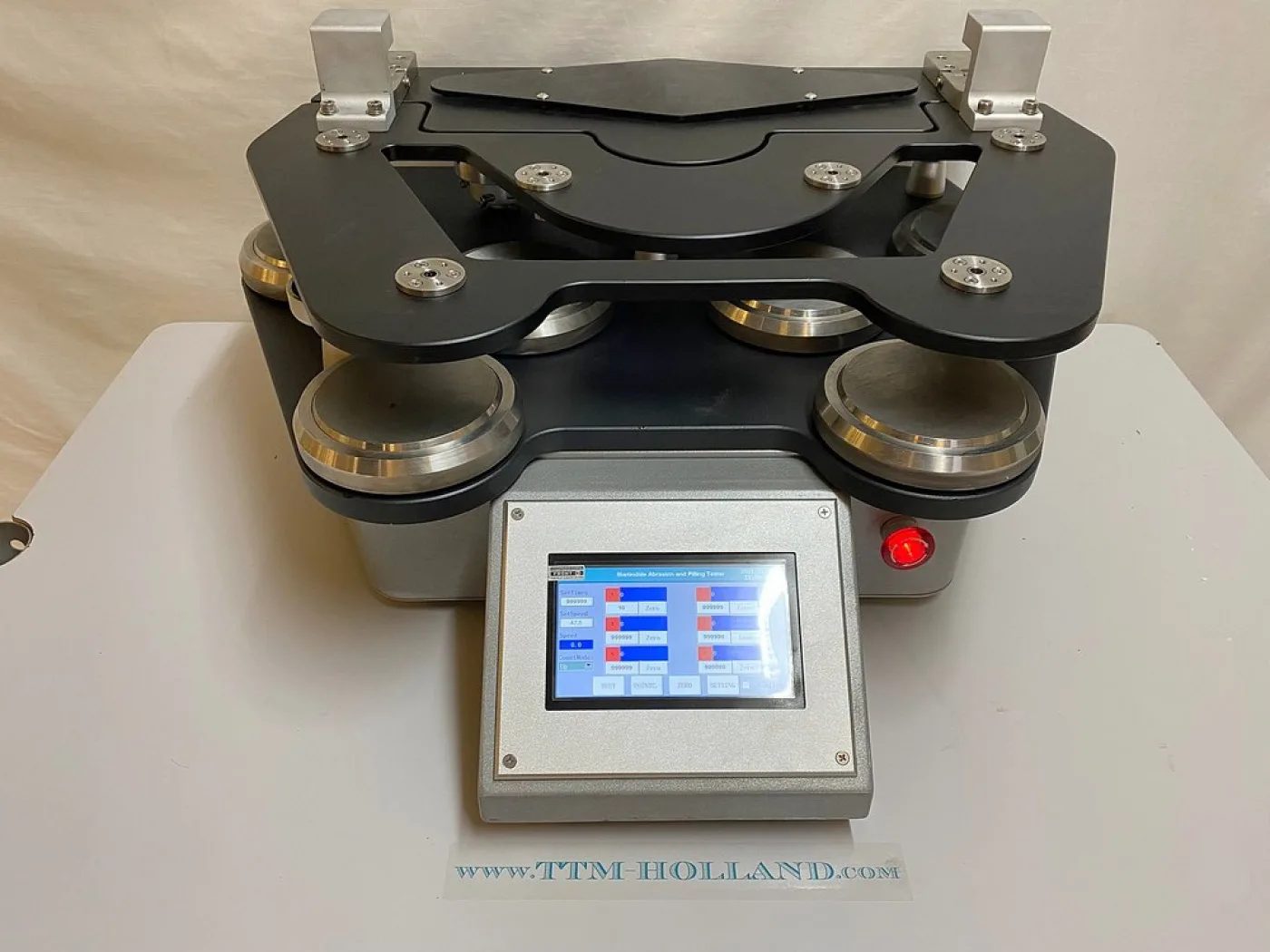 Martindale abrasion and pilling tester - 2