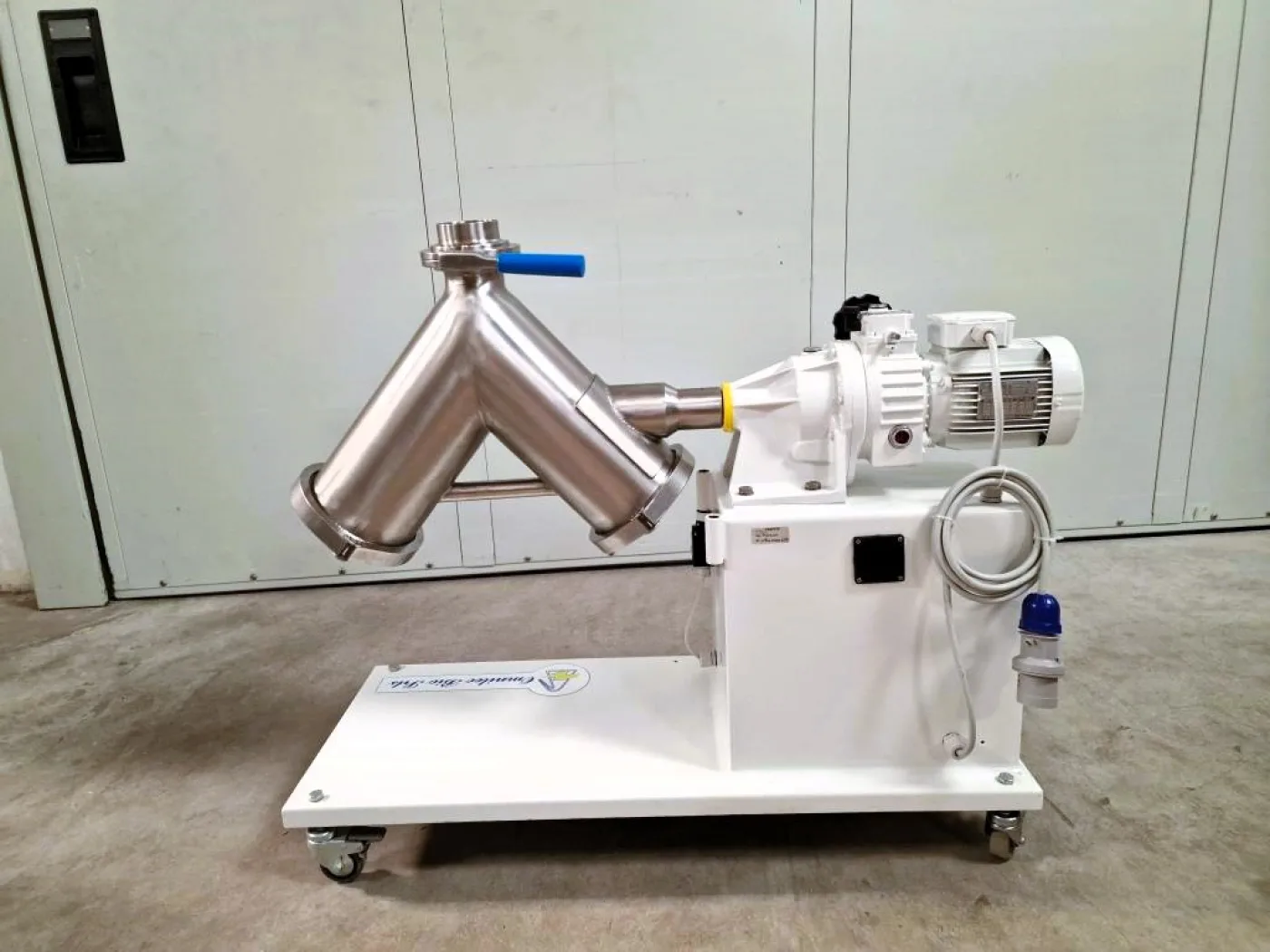 MESCOLATORE A V – NOVINOX – MOD. MAV - 1