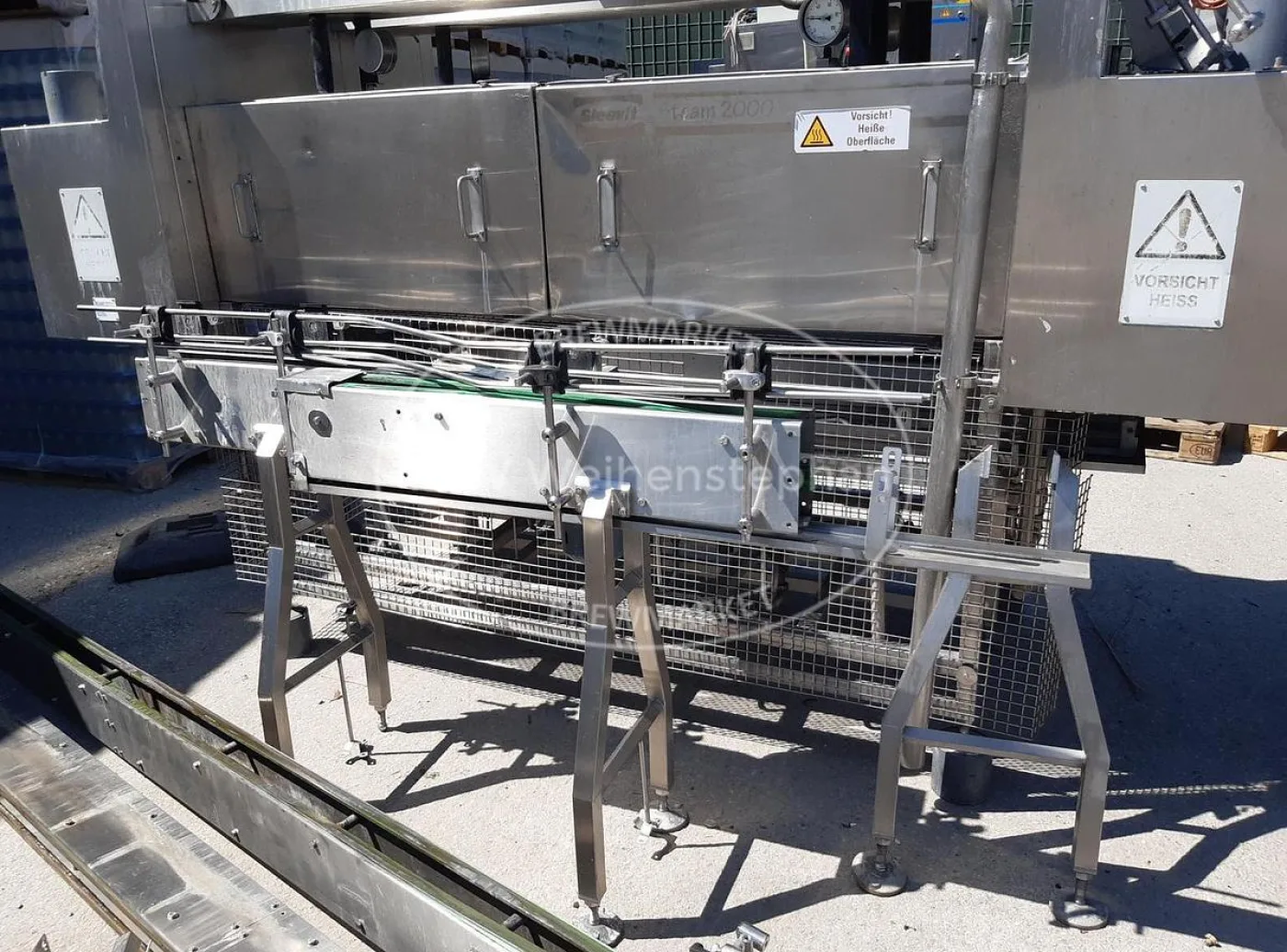 Shrink tunnel with 2 parallel conveyors - 3