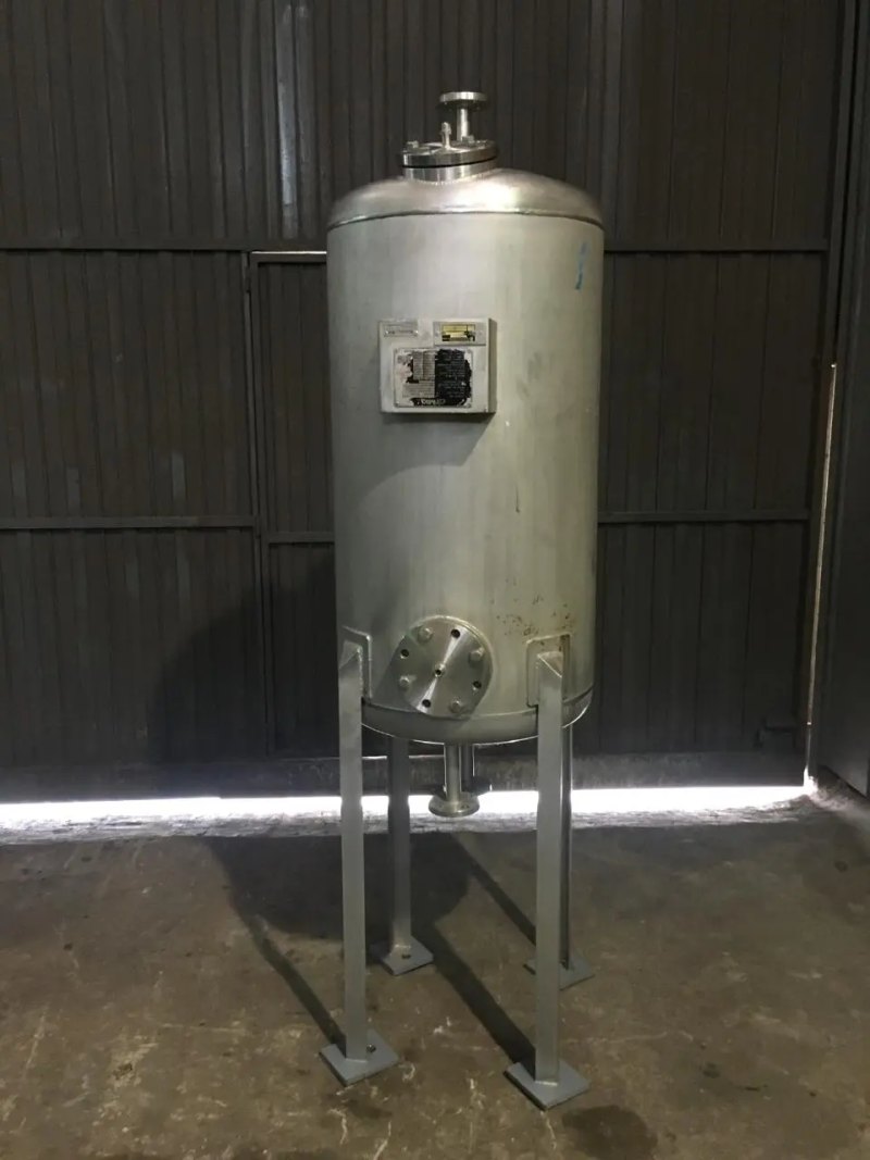 USED STAINLESS STEEL TANK 316 326 LITERS