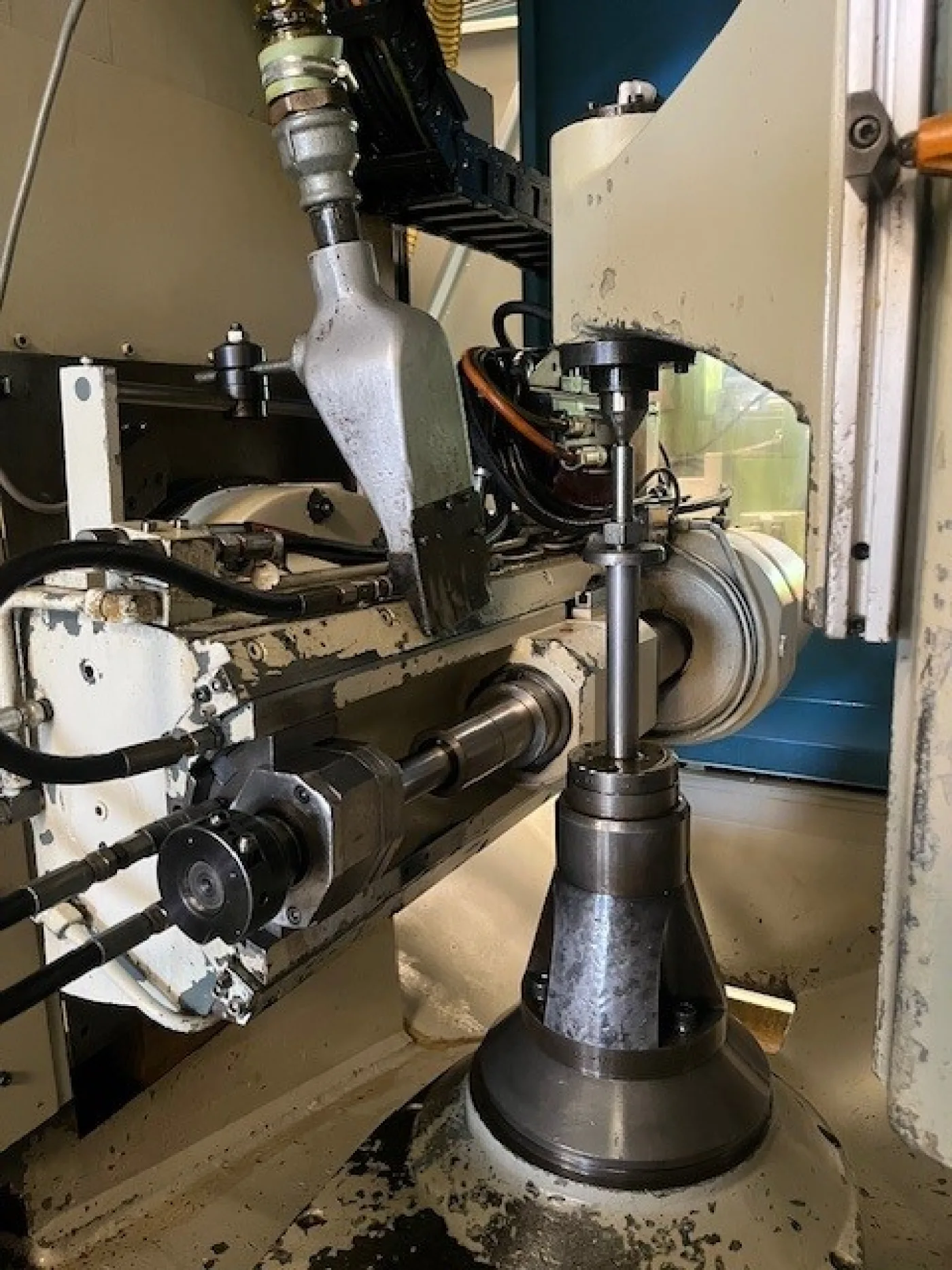 CNC Gear Hobbing Machine – PFAUTER PE150 - 6