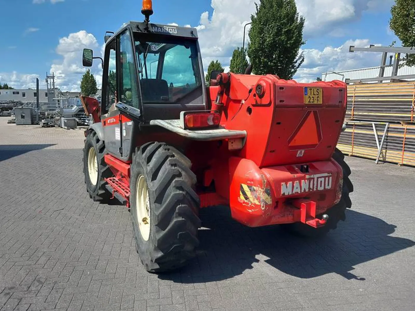 Manitou Telehandler - 4