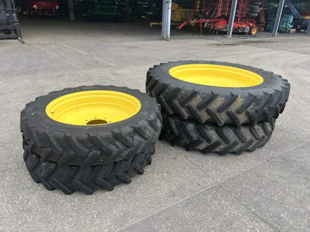 Miscellaneous - ROWCROPS 380/90R46 320/85R34