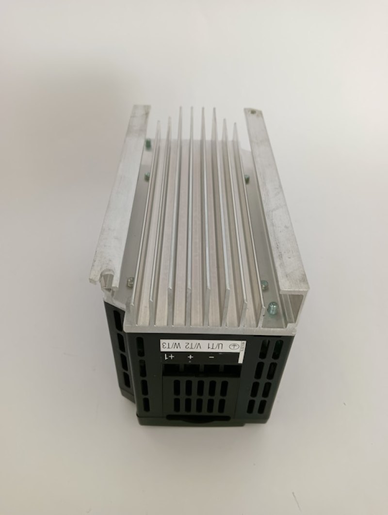 Omron Frequenzumrichter 3G3JX-AB004-EF