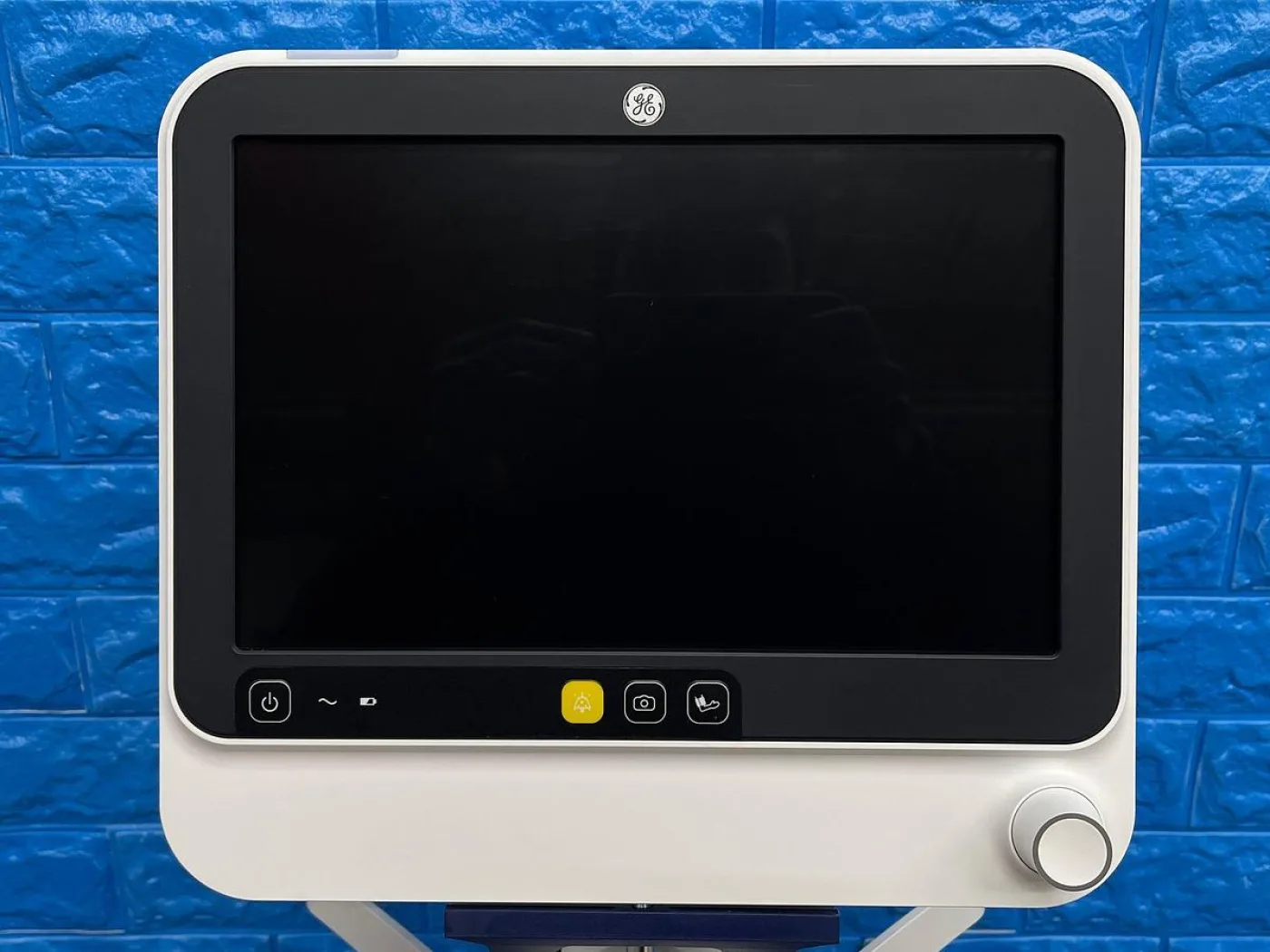 GE B125 Patients Monitor YOM: 2020 Include E-miniC Gas Module Without battery. - 2
