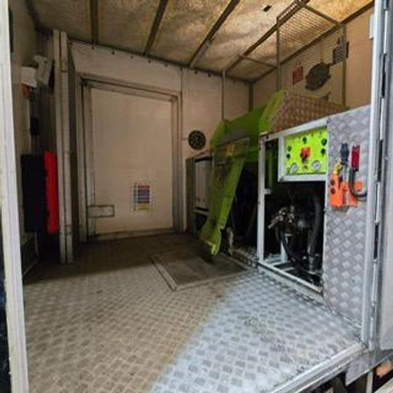 2006 Iveco Eurocargo 18t AXO 608 Twin-shaft Paper Shredding Truck Confi-shred