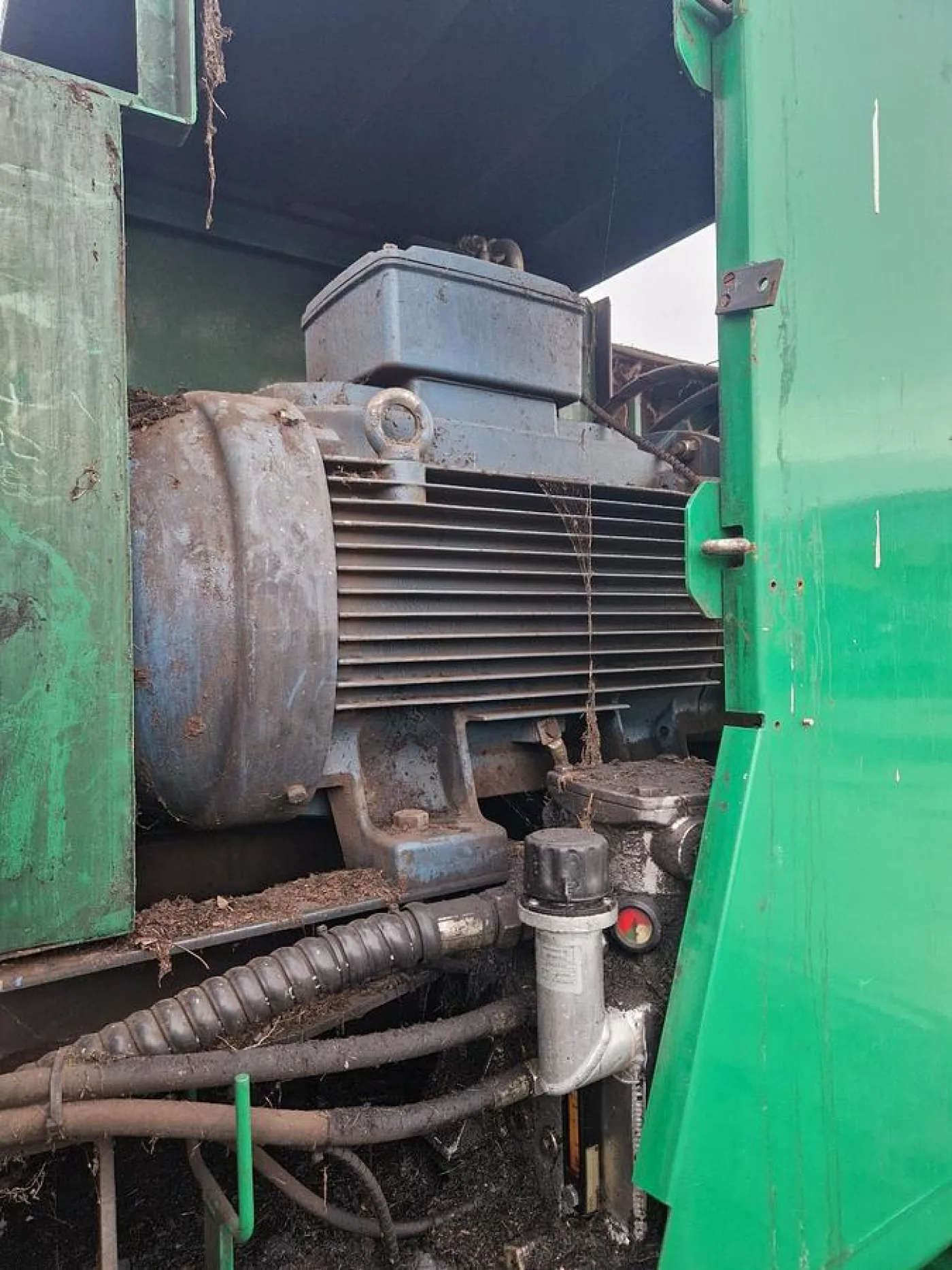 2008 Komptech Crambo 3400 E Electric Twin-shaft Slow-speed Static Shredder - 6