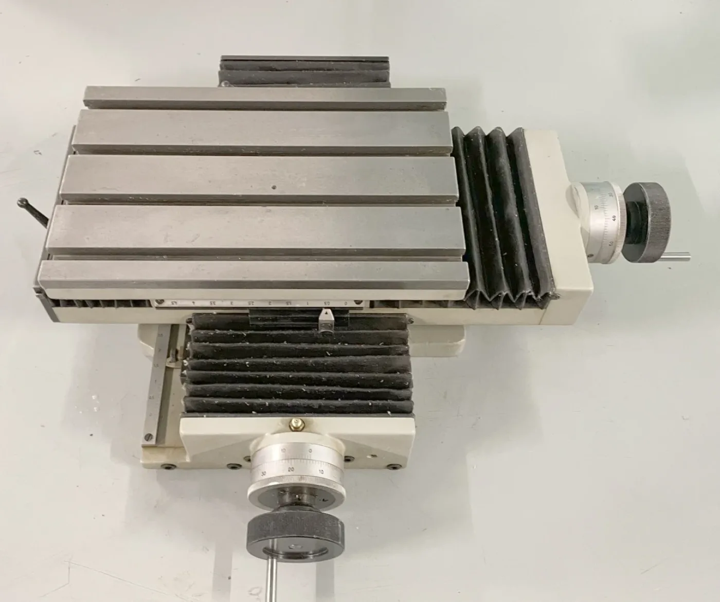 003818 - HAUSER - 1