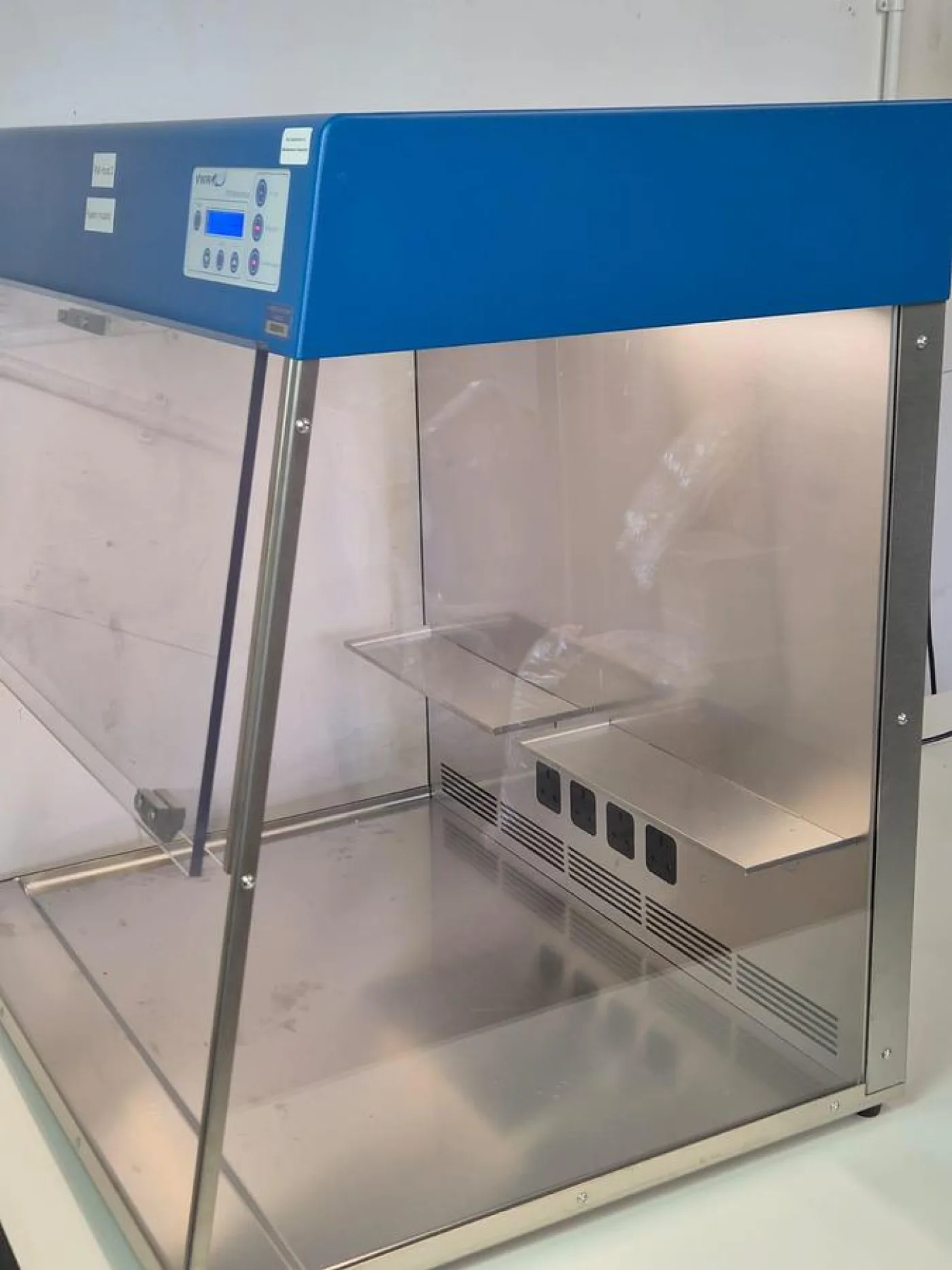 VWR PCR 732-2541 Workstation - 4