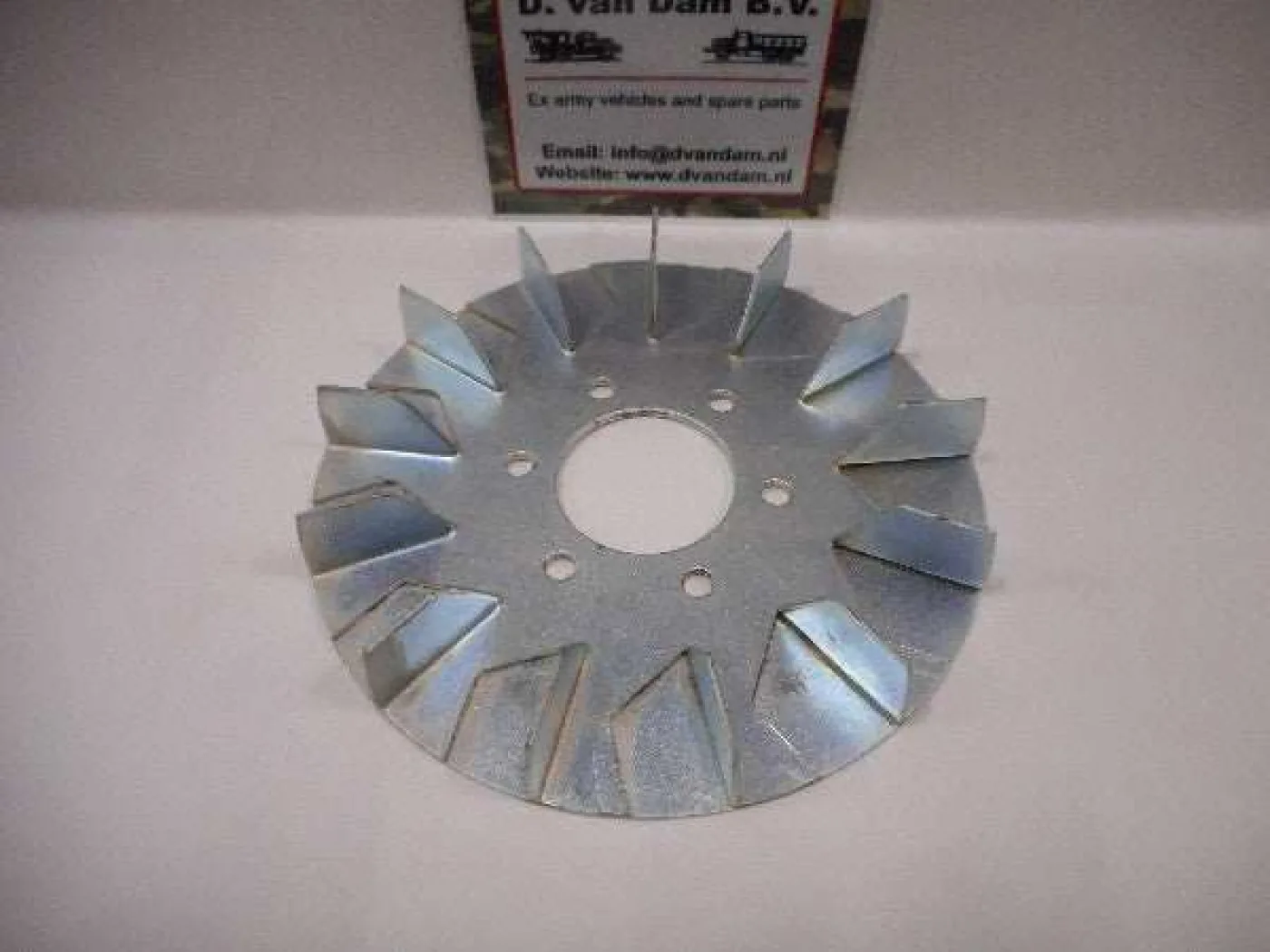 Ventilator dynamo - 1