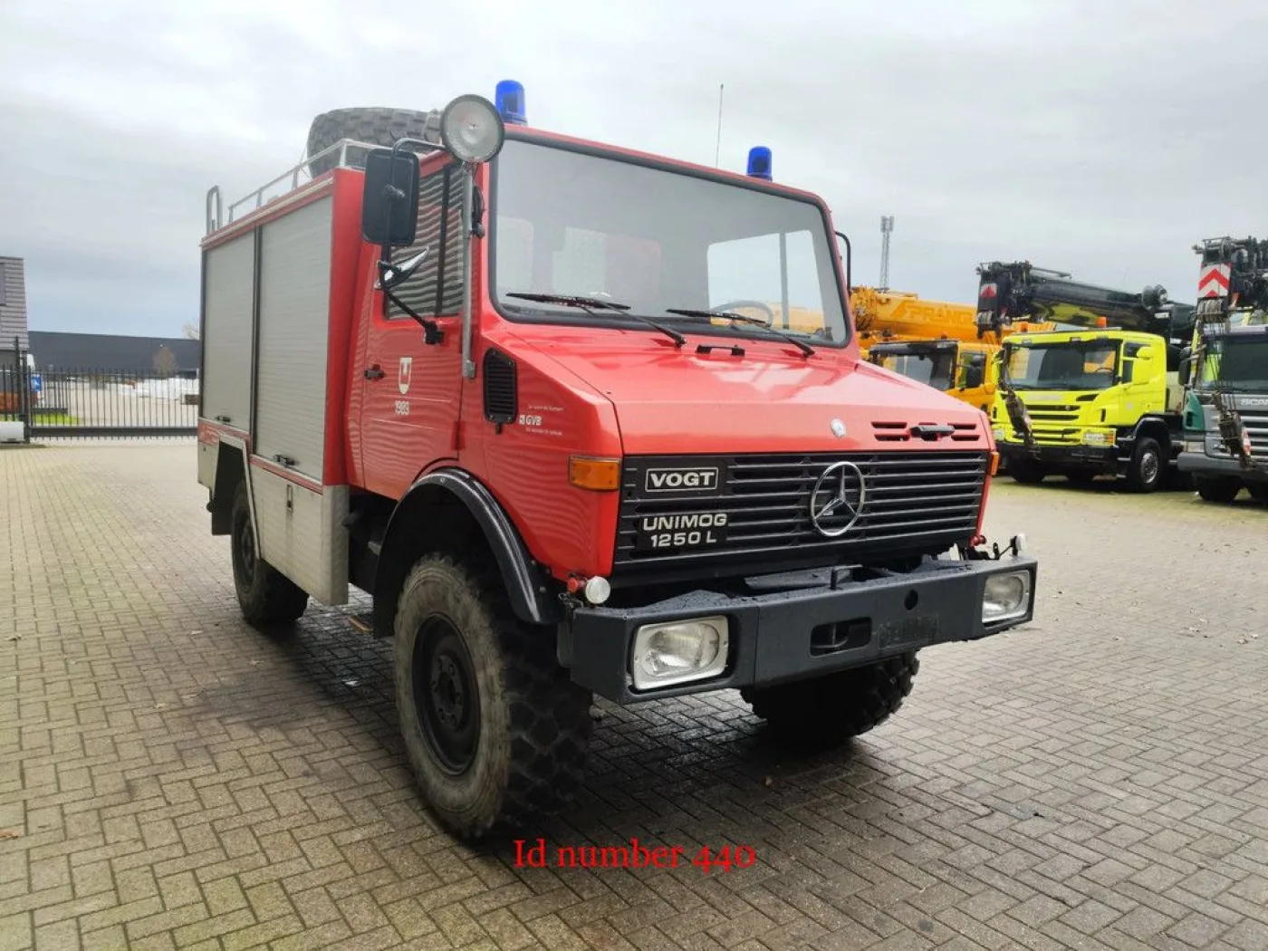 Unimog U 1250L 4x4 - 7