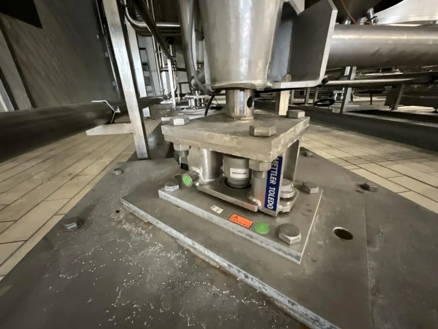 2014 Goavec Engineering Goavec Engineering 25365 Litre Stainless Steel Vertical Storage Tank - 6