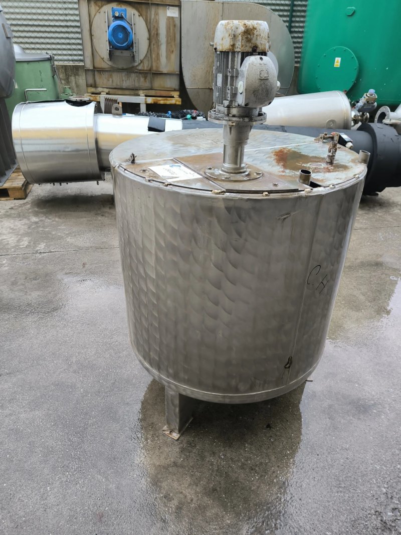 316 STAINLESS STEEL TANK OF 510 LITRES WITH AGITATION