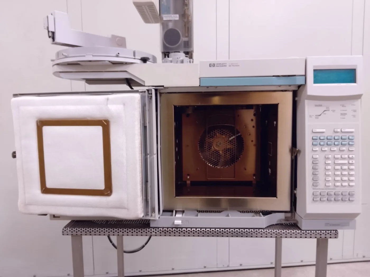 GAS CROMATOGRAFO – HEWLETT PACKARD – MOD. HP 6890 SERIES - 3