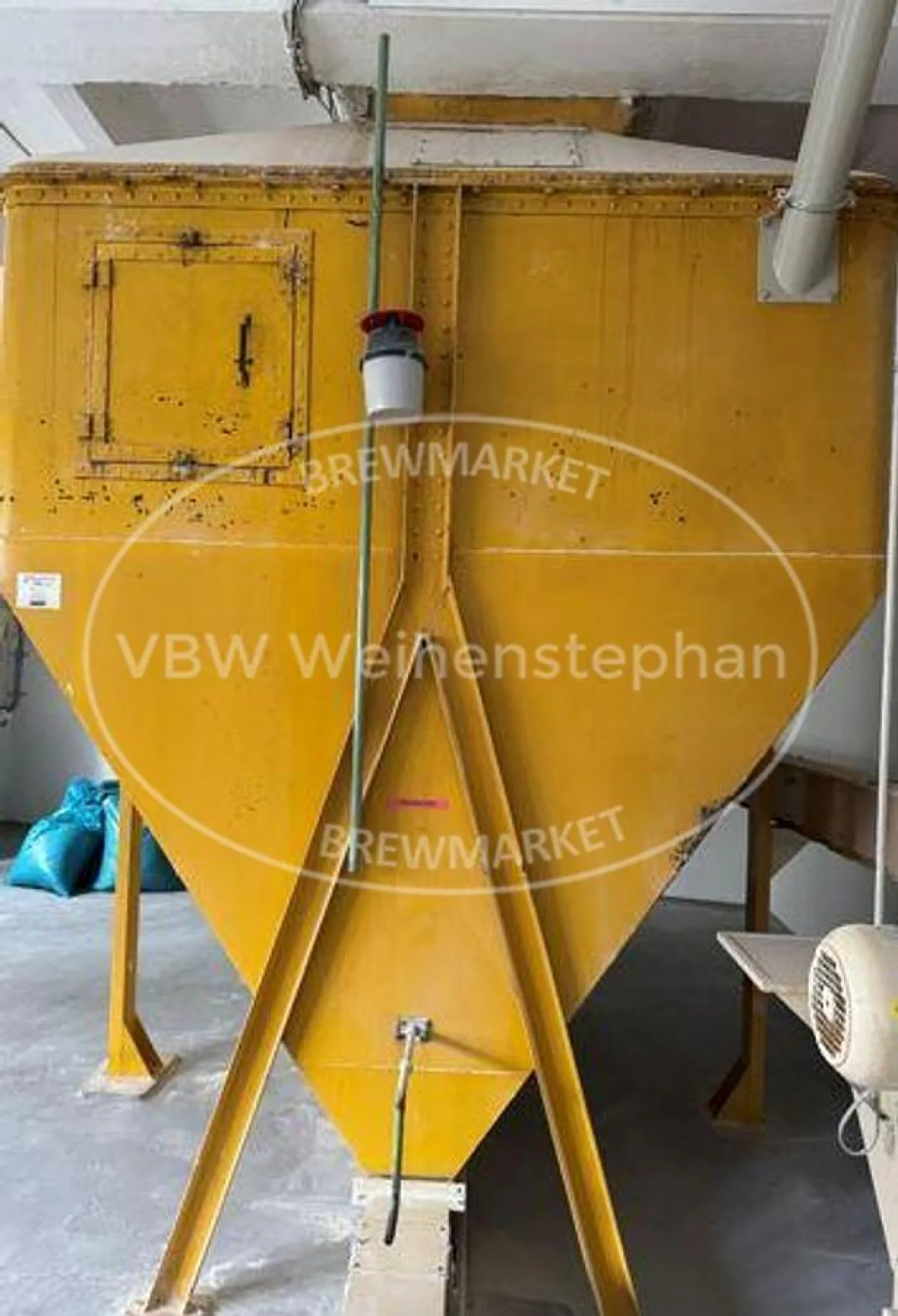 Six-roll crushing mill, including feed screw with conditioning - 4