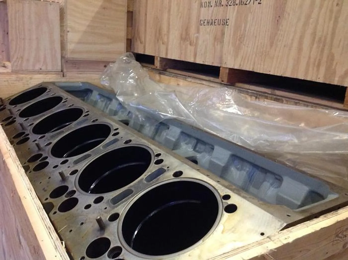 CYLINDER BLOCK DEUTZ SBV12M628 - 5