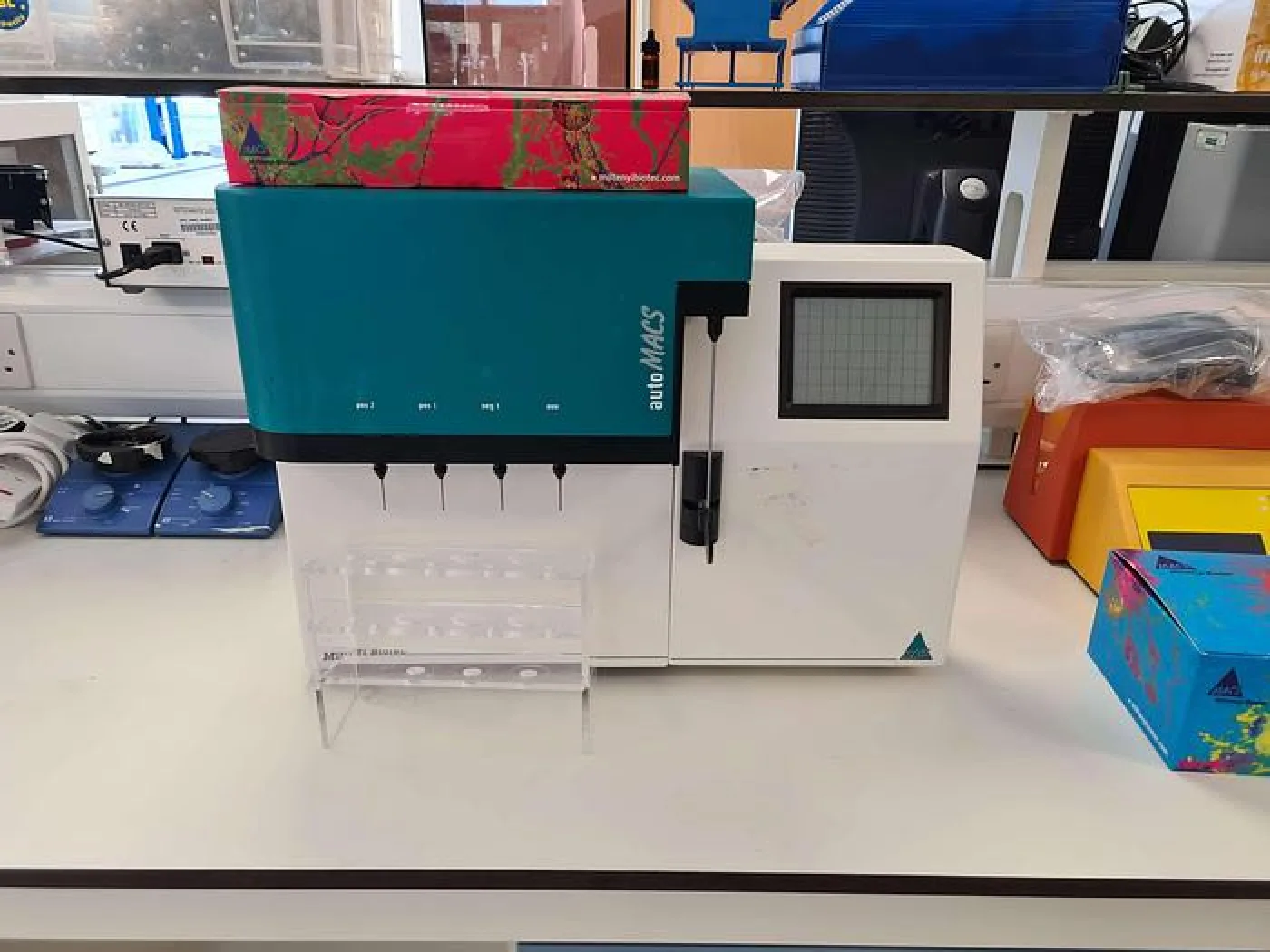 Miltenyi Biotec AutoMACS 003 - 5