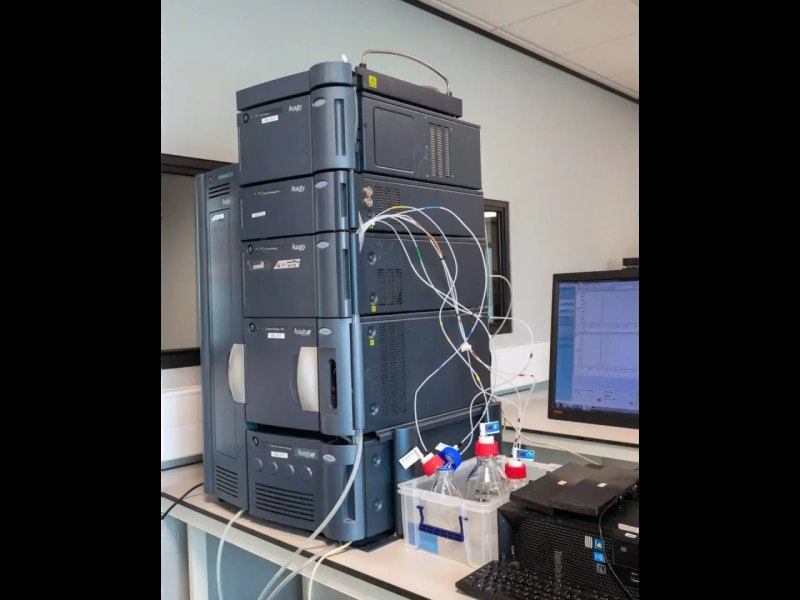 Waters Acquity H-Class UPLC
