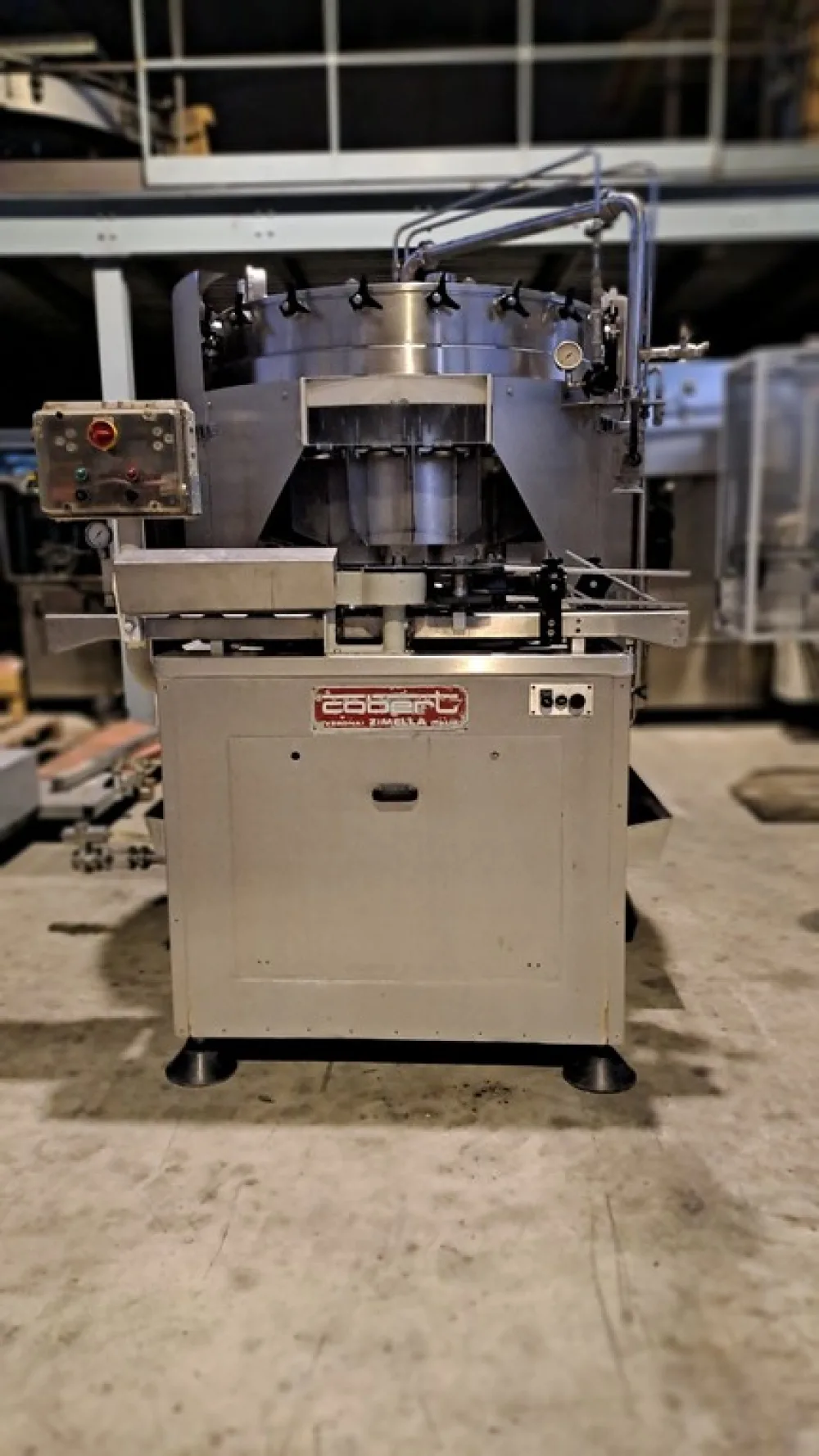 ISOBARIC FILLING MACHINE COBERT MODEL EXACTA 20 VALVES, YEAR 1983, SECOND-HAND MACHINE