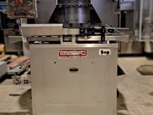 ISOBARIC FILLING MACHINE COBERT MODEL EXACTA 20 VALVES, YEAR 1983, SECOND-HAND MACHINE