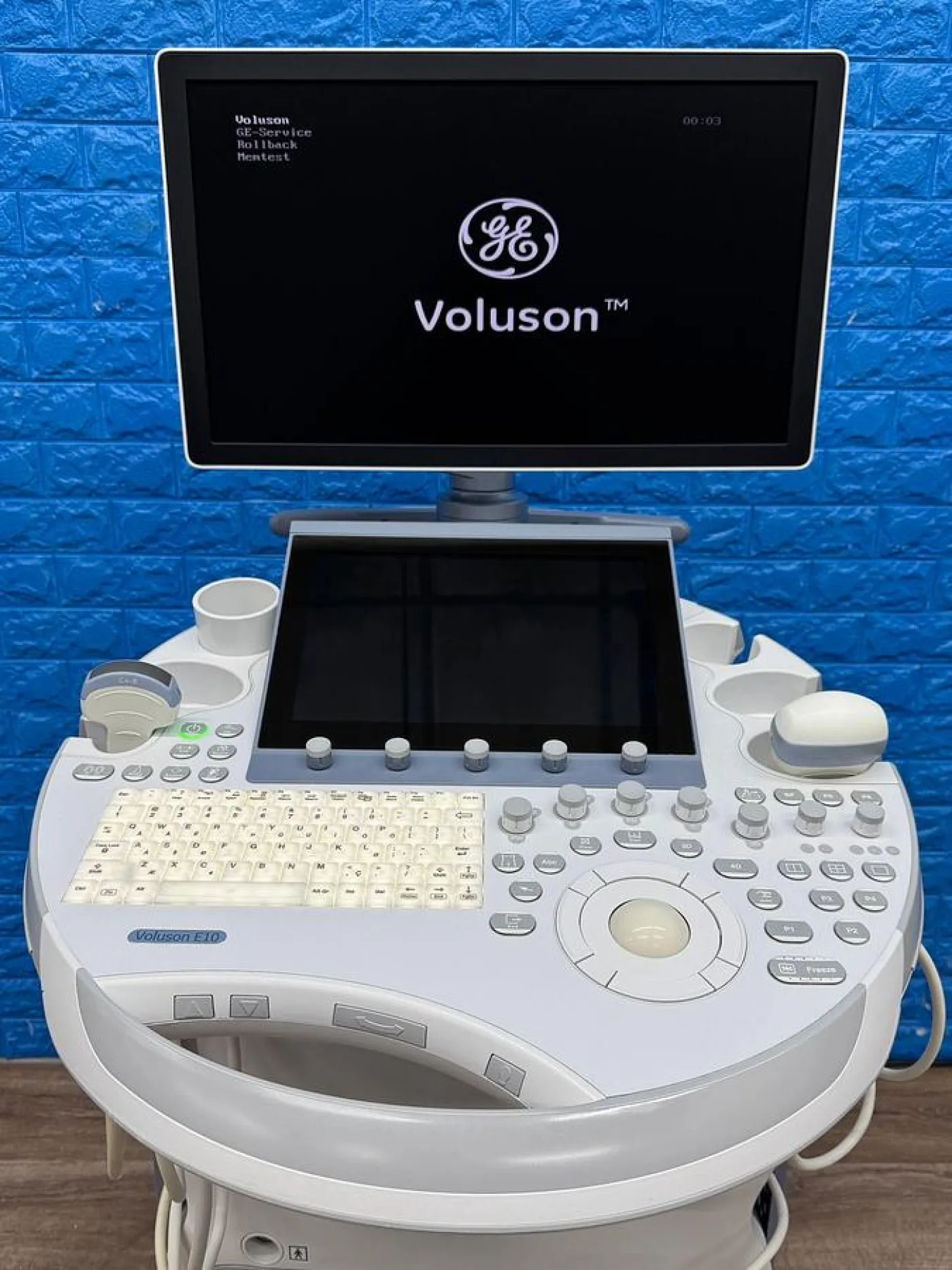 GE Voluson E10 Ultrasound YOM: 2015 - 3