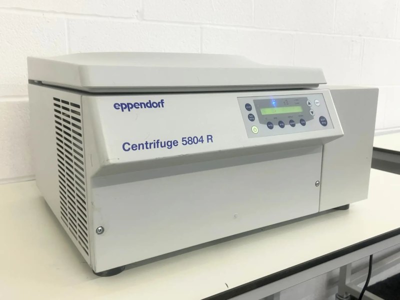 Eppendorf 5804R Refrigerated Centrifuge & Rotor