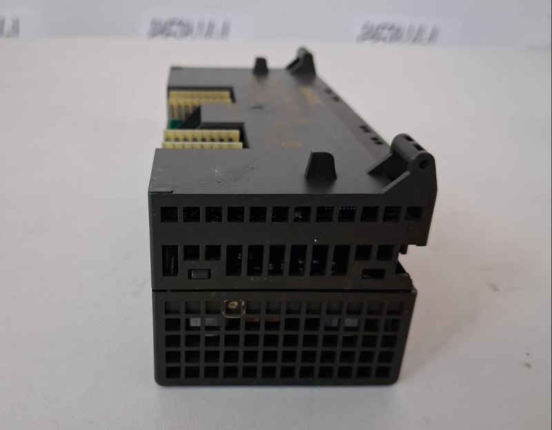 Siemens SIMATIC S7 ET 200B Digital I/O Modul 6ES7 133-1BL01-0XB0