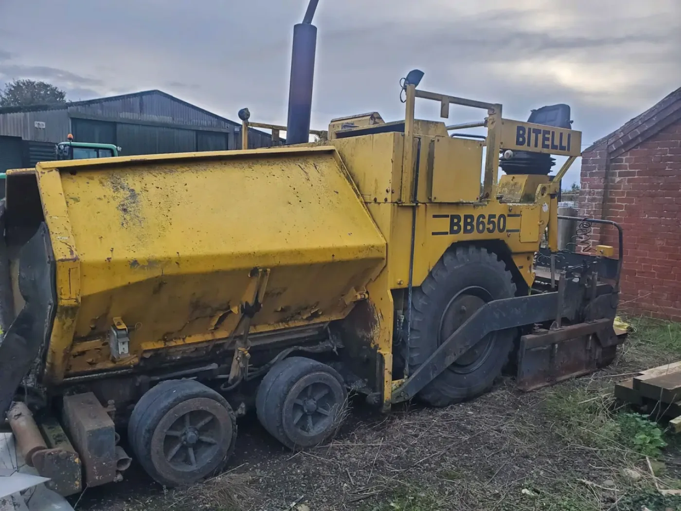 Caterpillar AP1000F Paver - 2