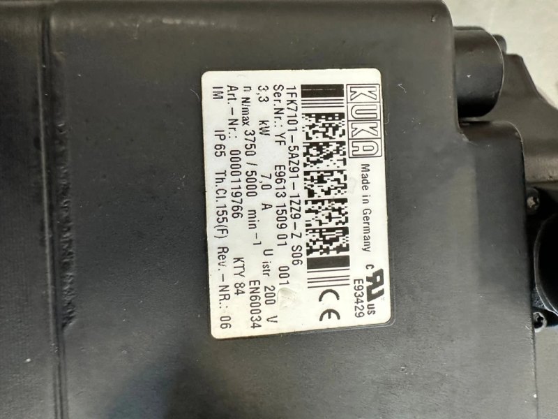 Kuka Servomotor 1FK7101-5AZ91-1ZZ9-Z S06