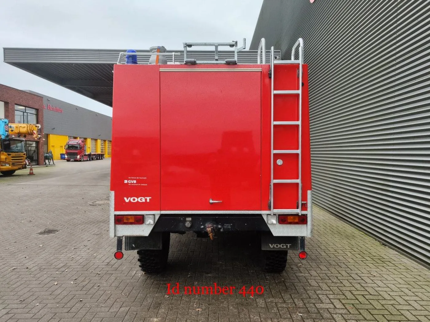 Unimog U 1250L 4x4 - 5