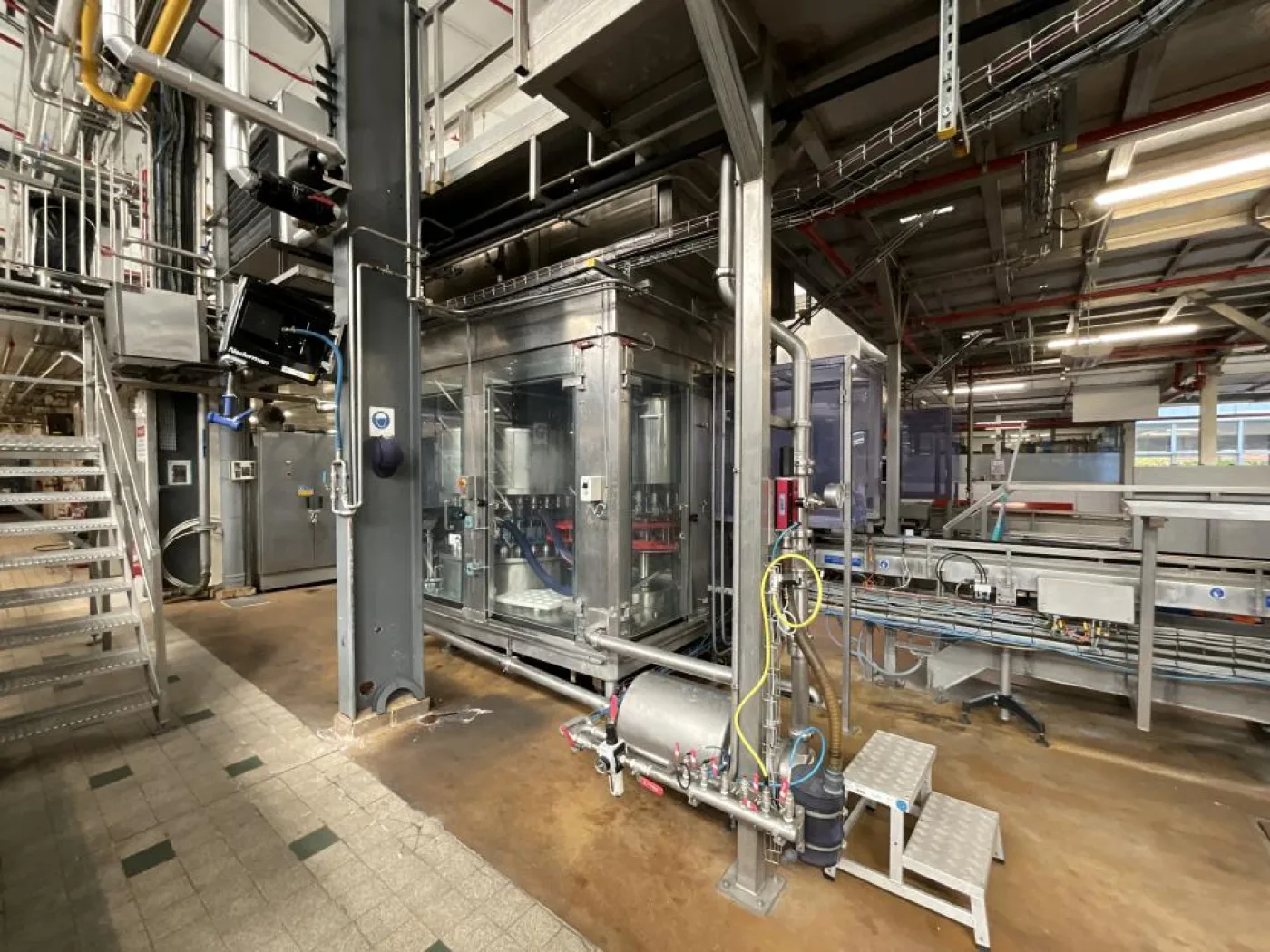 1987 Serac Serac AN3R30 Rotary Syrup Bouteille Fill Rotary Syrup Bouteille Remplissage and Capping Machine - Line 3 - 8
