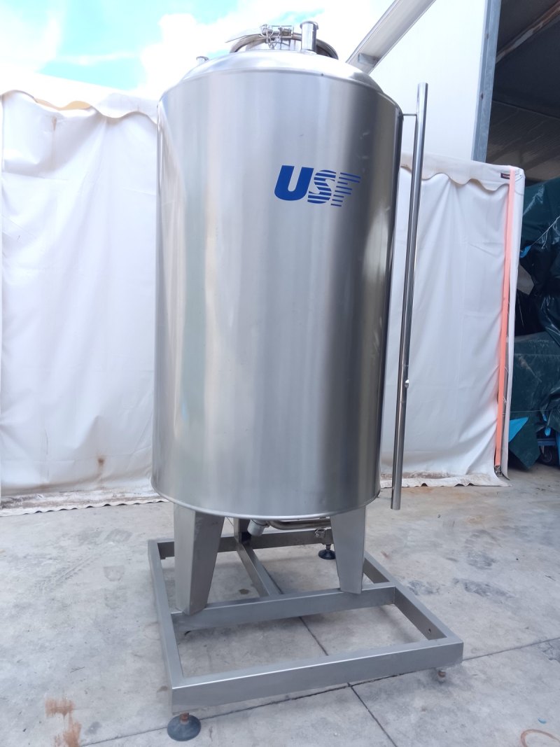 SERBATOIO IN ACCIAIO INOX INCAMICIATO 1000L – USF