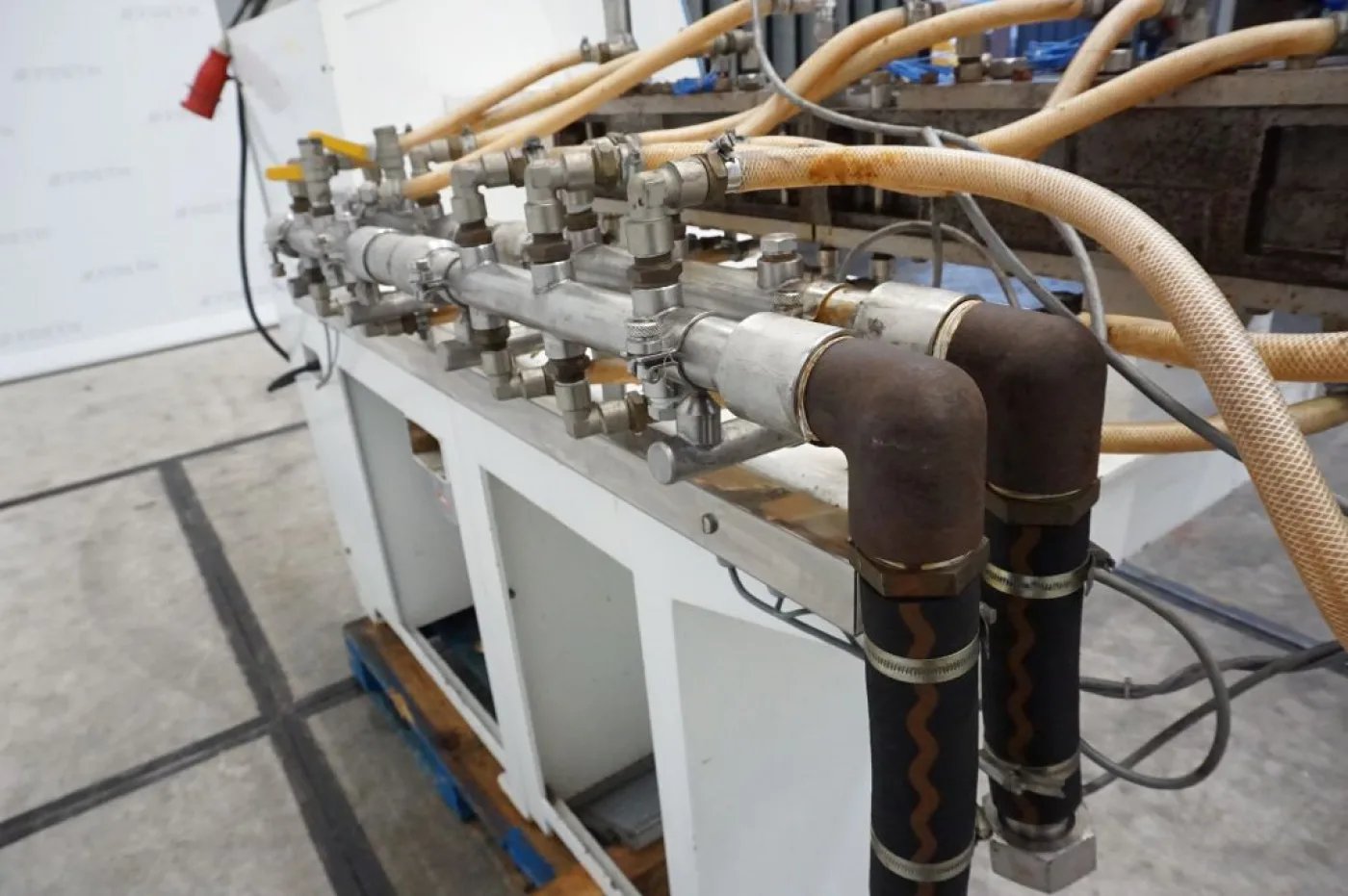 APV Products 50 - Double screw extruder - 4
