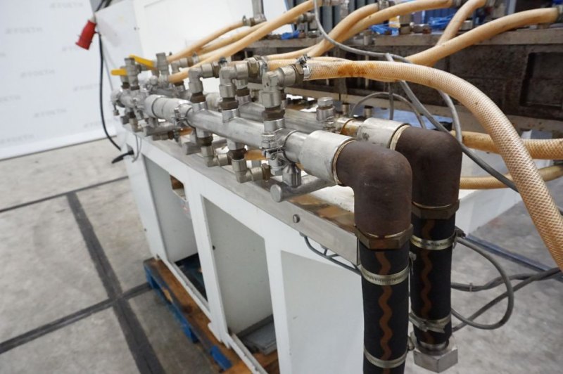 APV Products 50 - Double screw extruder