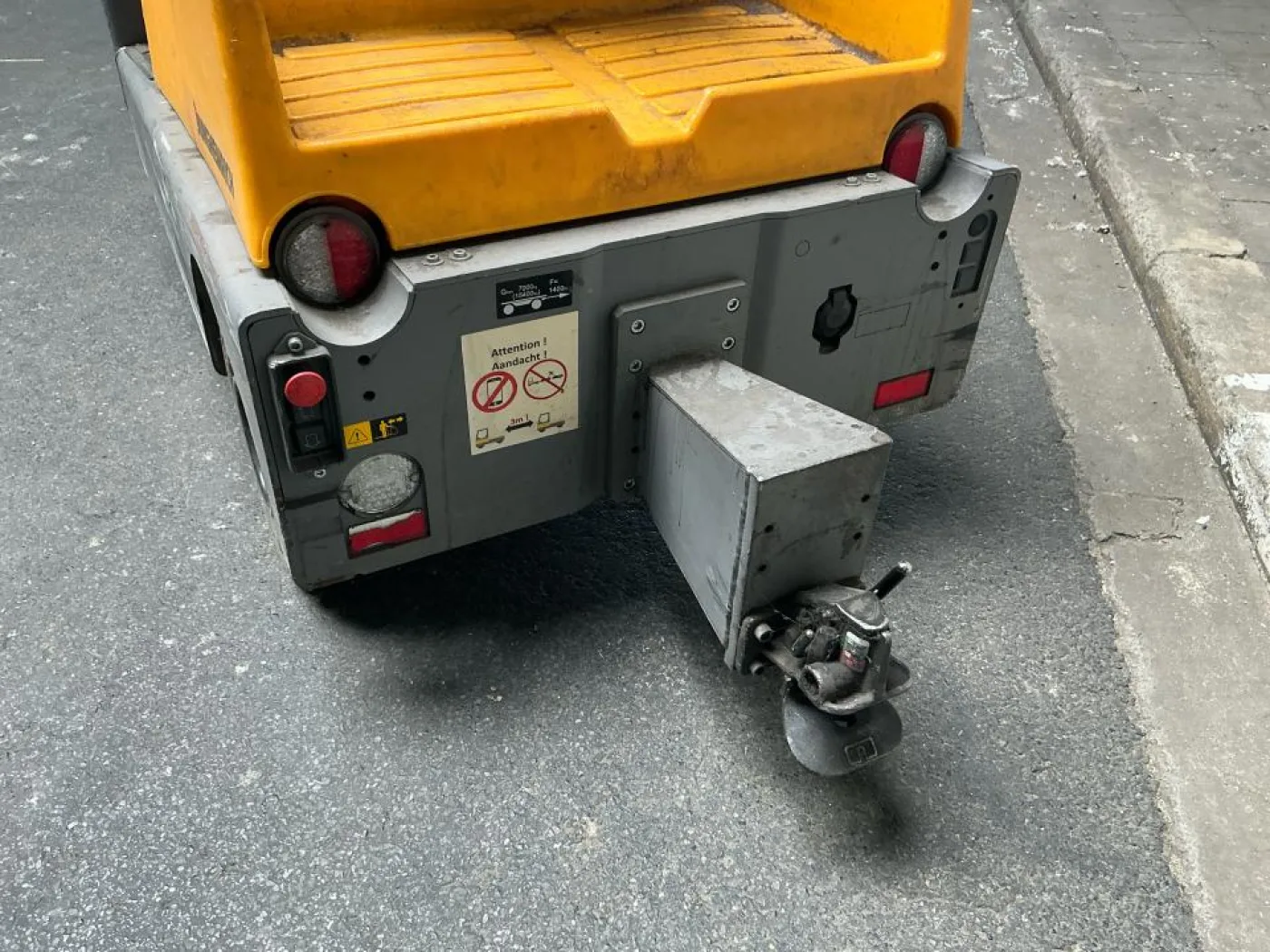 2017 Jungheinrich Tow tractor - 4