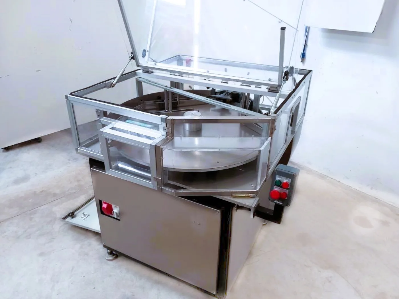SOFFIATRICE FLACONI – PMA – MOD. KC16 - 6
