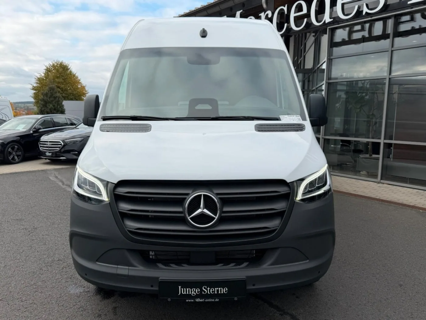 Mercedes Benz Sprinter 319 CDI 4325 DISTRONIC Air Conditioning AHK - 2