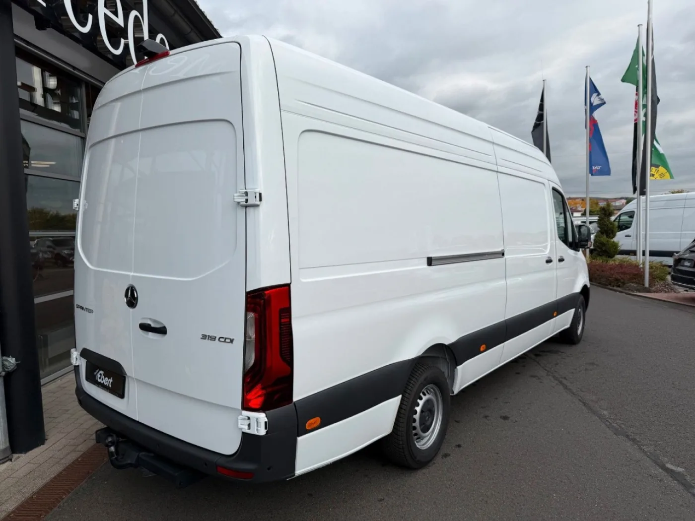 Mercedes Benz Sprinter 319 CDI 4325 DISTRONIC Air Conditioning AHK - 4