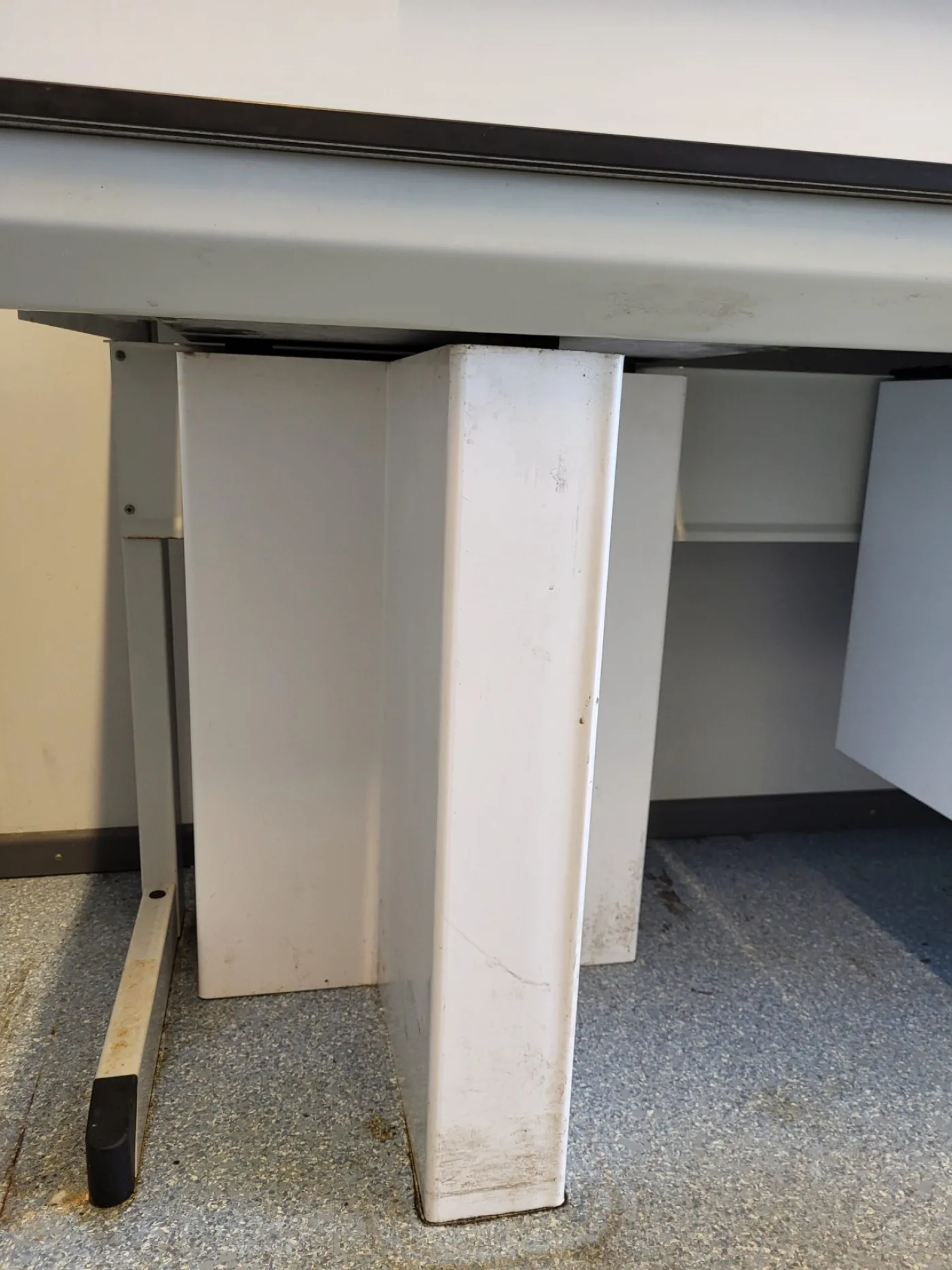1942 – Used S+B Laboratory weighing table (270 cm) - 4