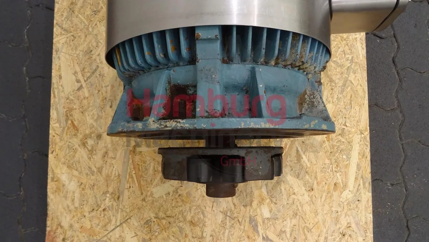 Motor with stainless steel motor cover - Loher GmbH - 30 kW - GEA Westfalia SAMM 20006 - 5