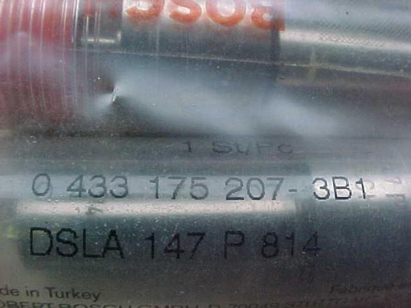 BOSCH INJECTOR NOZZLE DSLA147P814 NEW !!