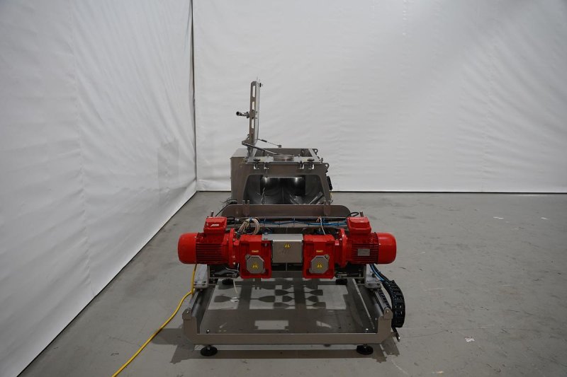 2018 Dinnissen Batch Menger, type 304-30-2x3