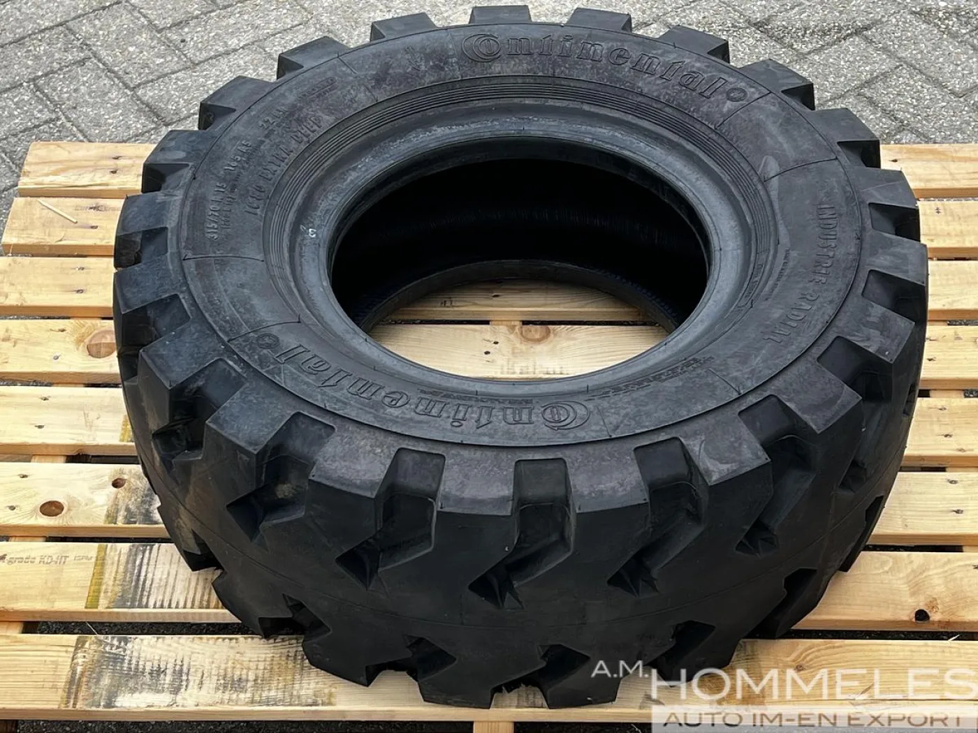Continental 315/70R15 (300-15) 22PR - 4
