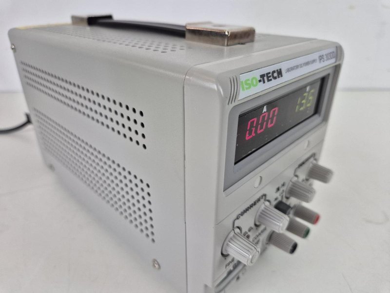 Isotech IPS 303DD Power Supply