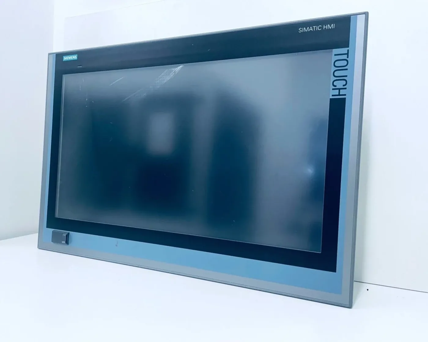 Siemens SIMATIC HMI IPC677D 6AV7260-2GY31-0BX6 - 1