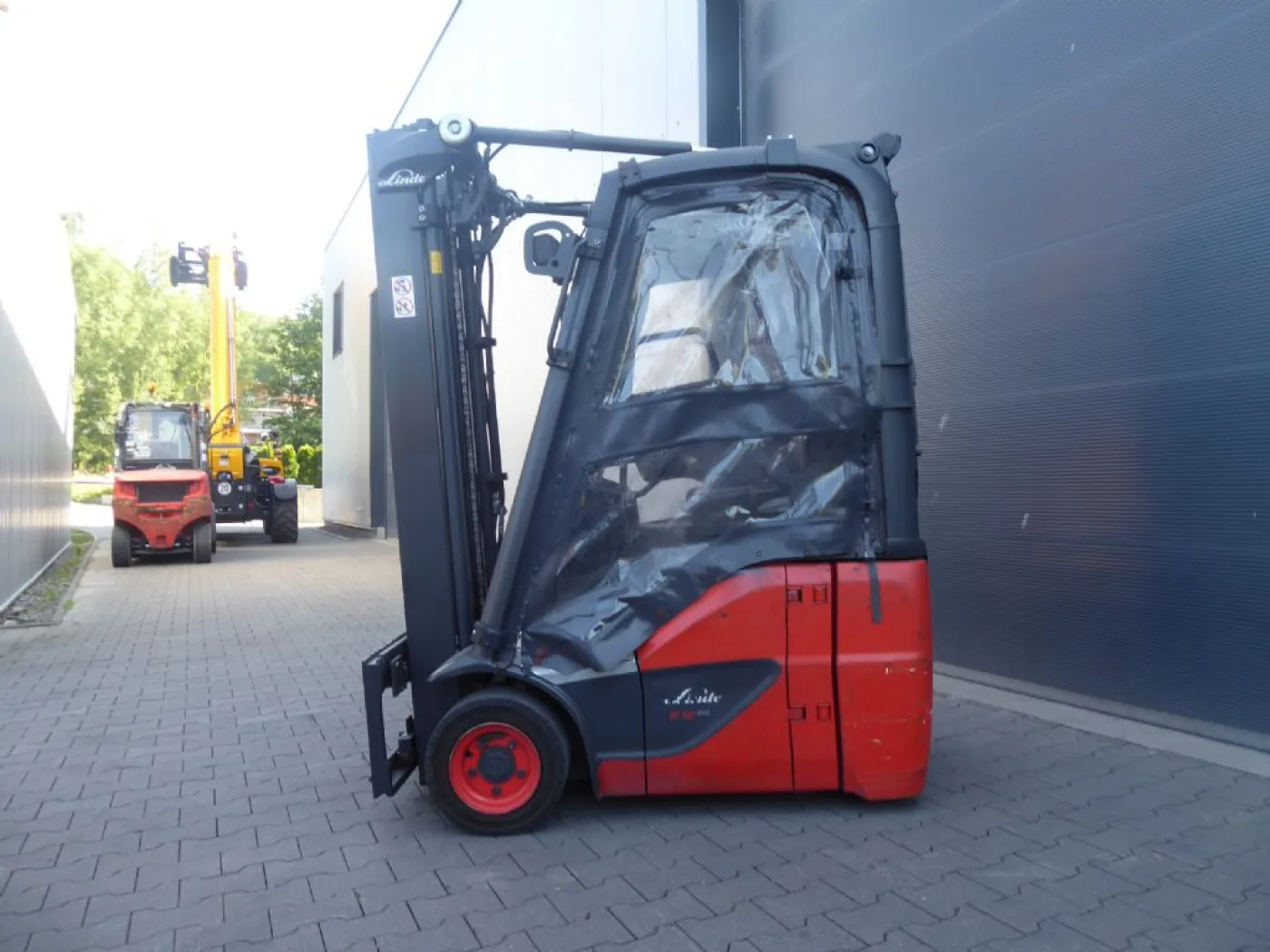 Linde E12-02 - 2
