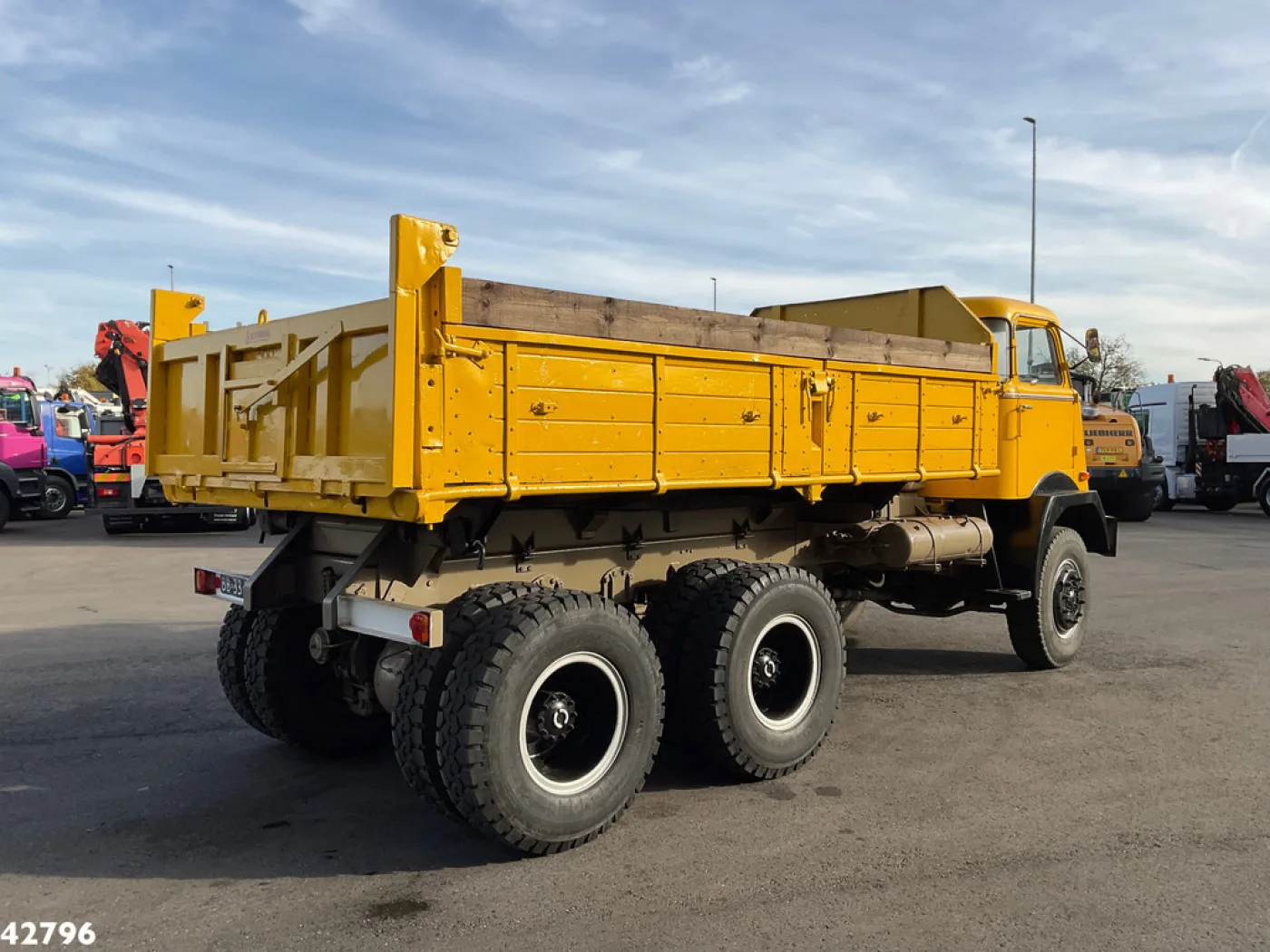 DAF AZ 1900 DS 420 6x6 Driezijdige kipper "Oldtimer" - 5