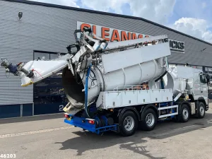 Volvo FH 390 8x4 kolkenzuiger