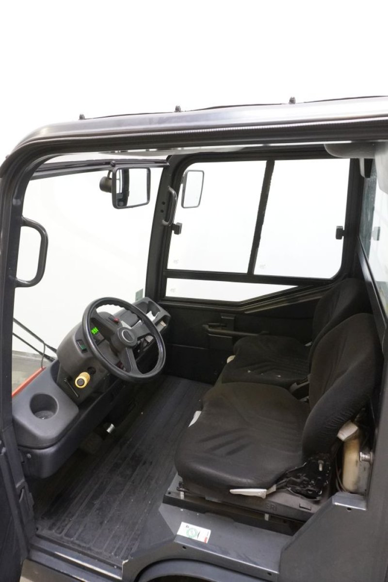 Schlepper Linde P 250 127-05 (2015)